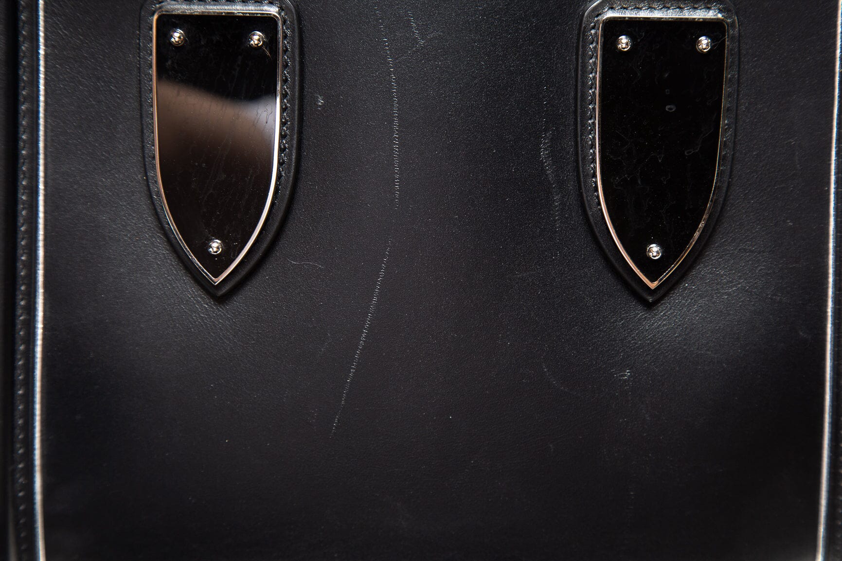 Alexander McQueen Black & Pink Handbag - Image 7