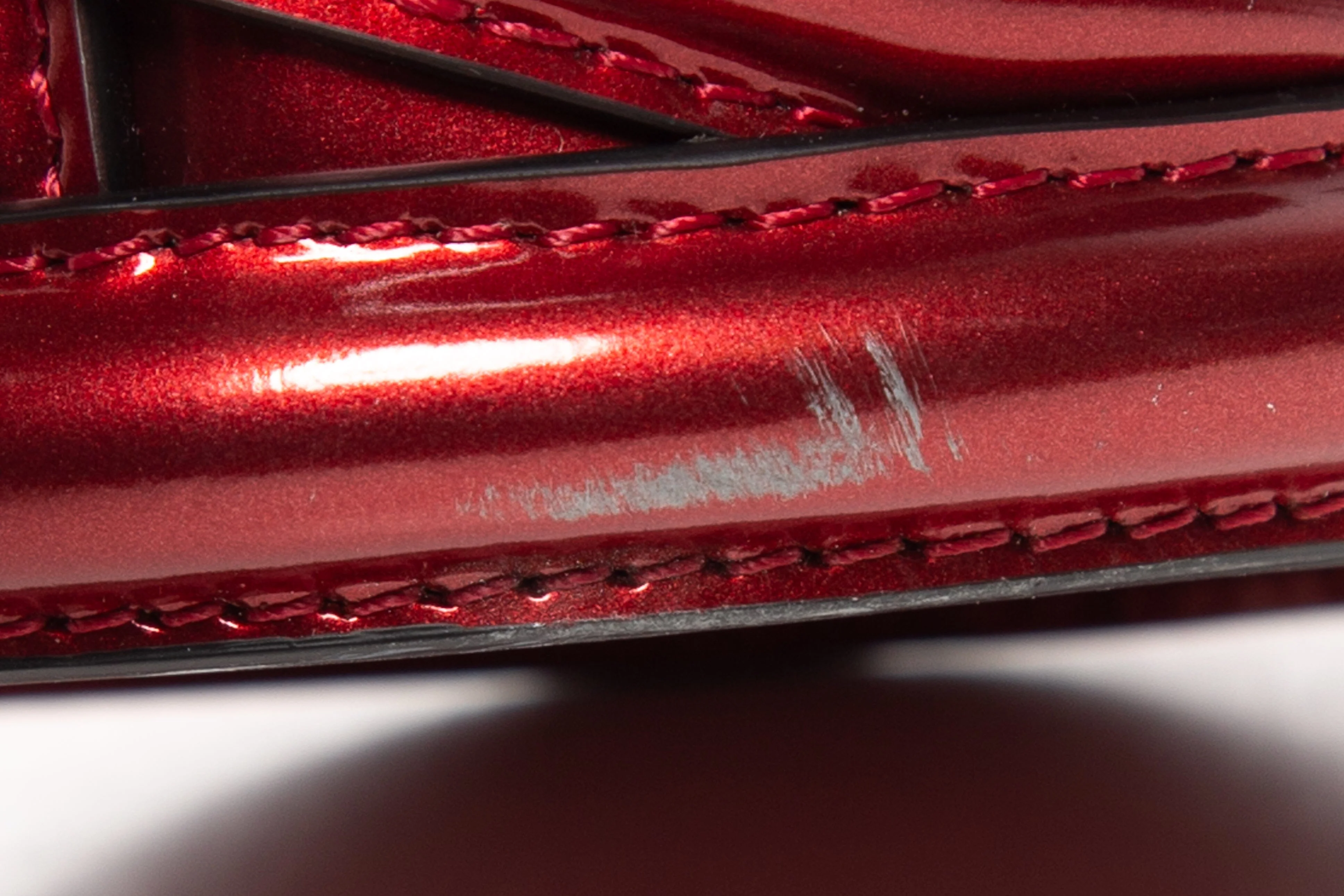Alexander McQueen "The Curve" Red Bucket Bag - Image 4