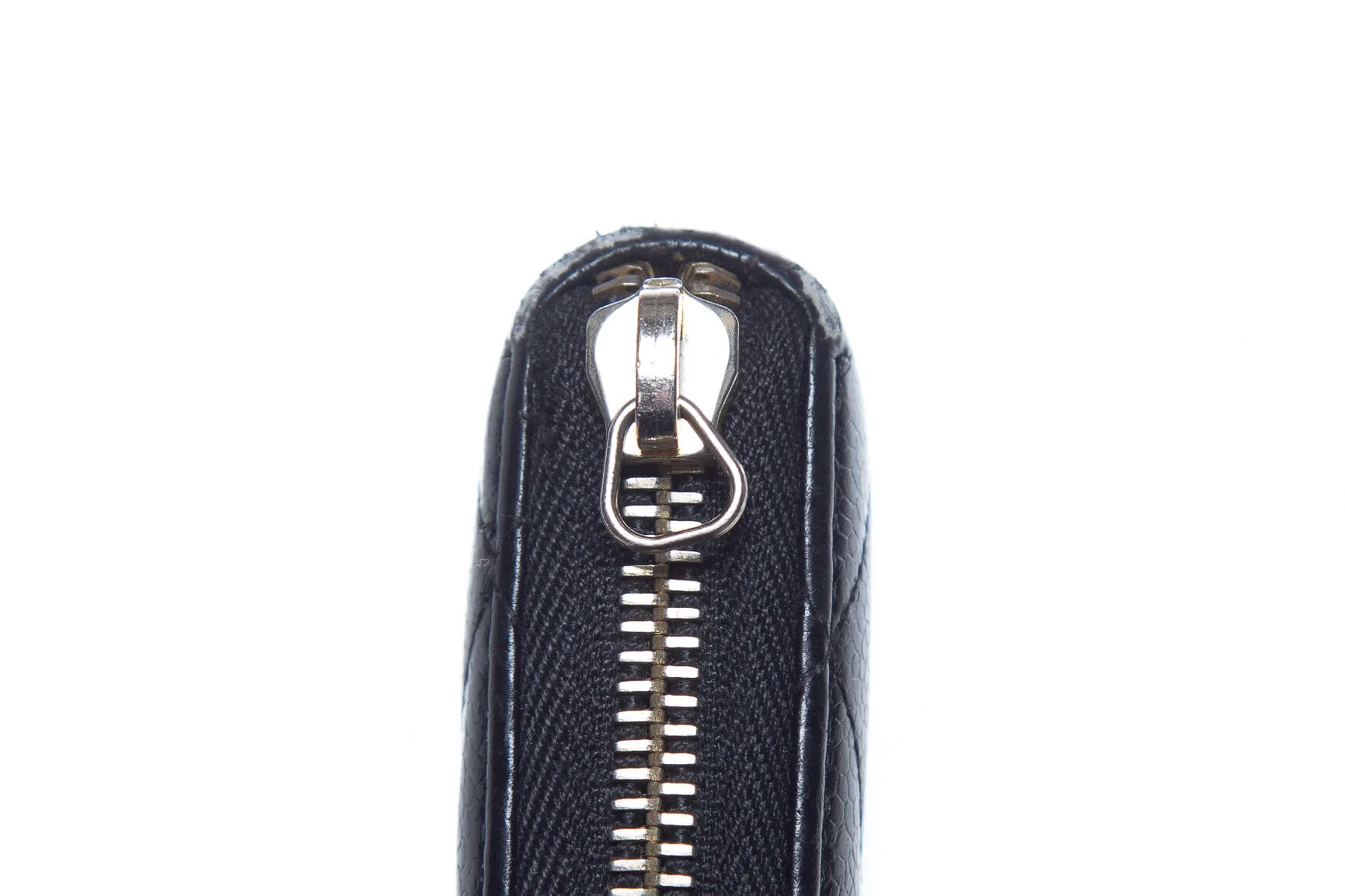 Chanel Black Quilted Caviar Wallet - Image 7