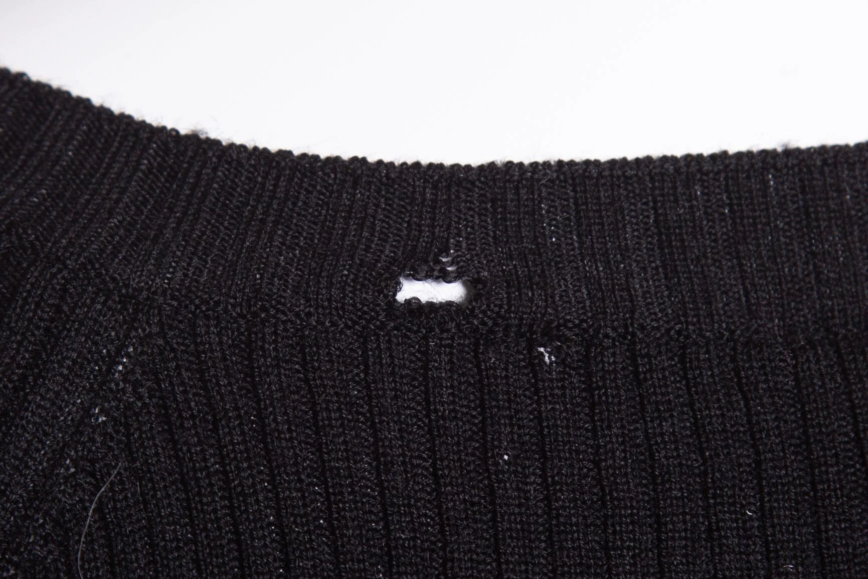 Chanel Black Ribbed Short Sleeve Sweater SZ 42 NWT - Image 4