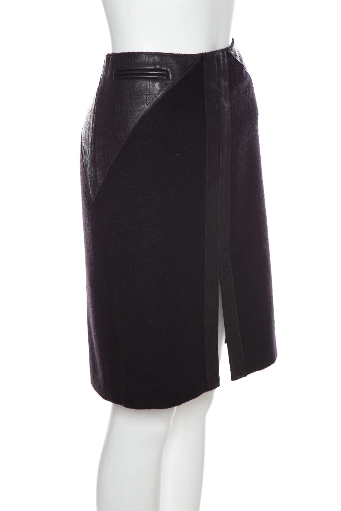 Chanel Black Wool and Lambskin Leather Skirt SZ 40 - Image 2