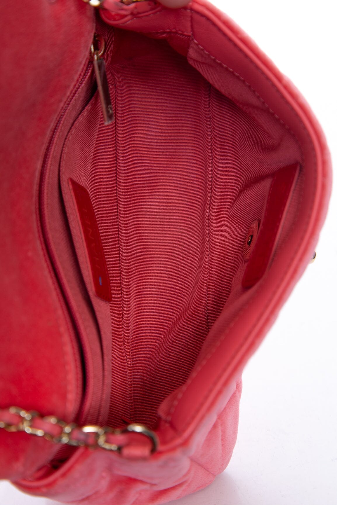 Chanel Hot Pink Velvet Matelasse Pearl Crush Cross-Body - Image 6
