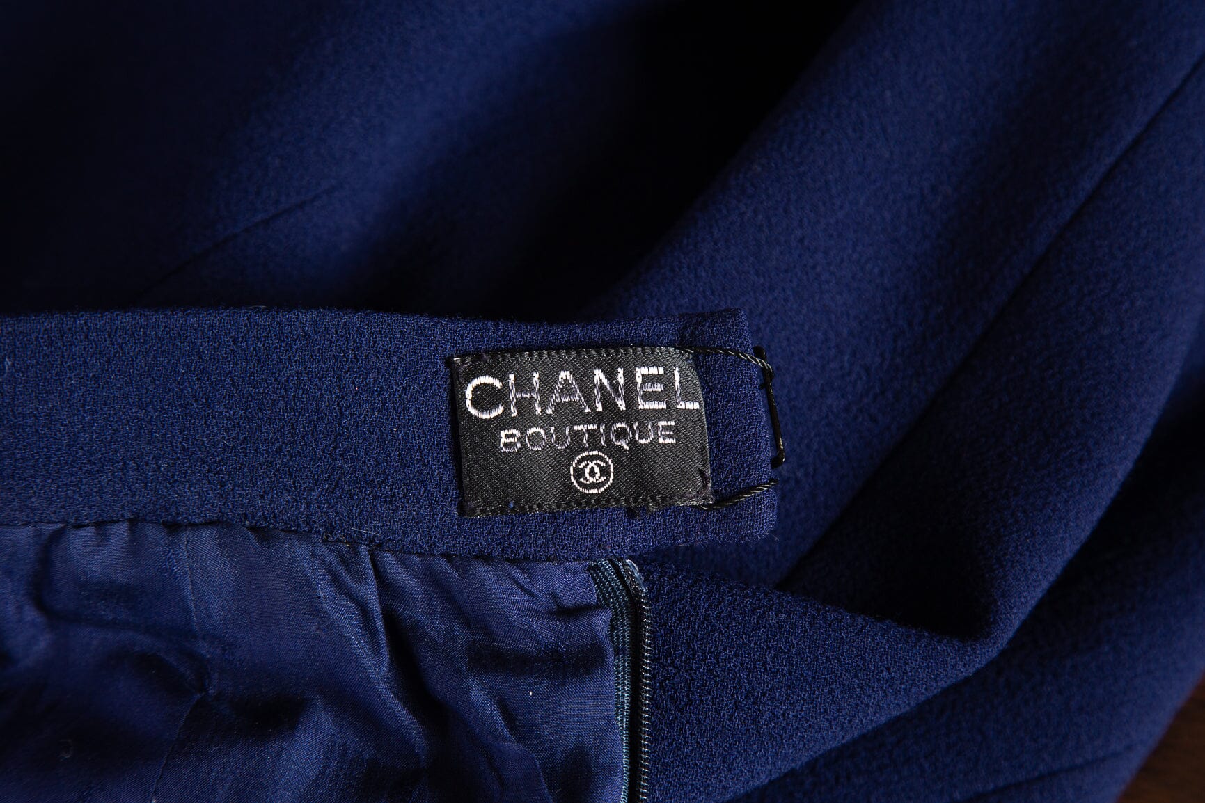 Chanel Vintage Navy Skirt SZ S - Image 4