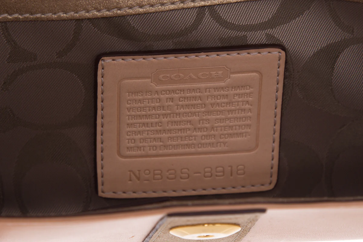 Coach Tan Leather Wristlet - Image 8