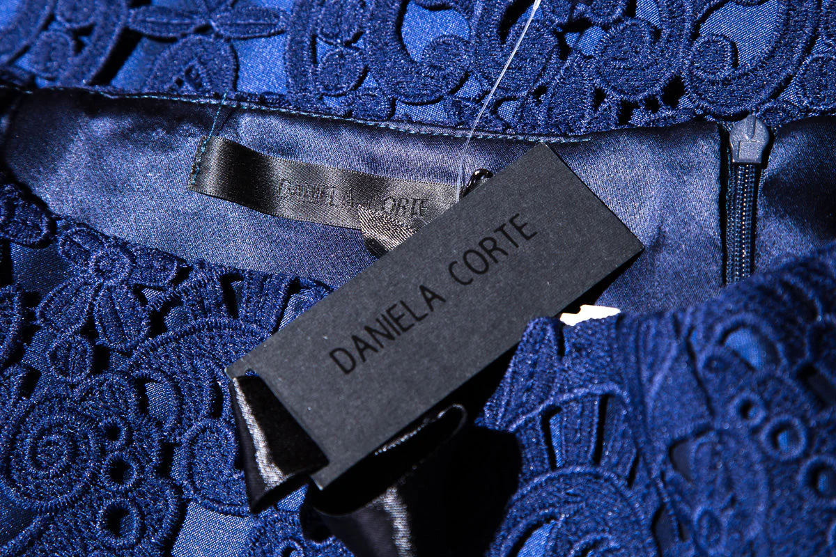 Daniela Corte Navy Skirt SZ 38 NWT - Image 5