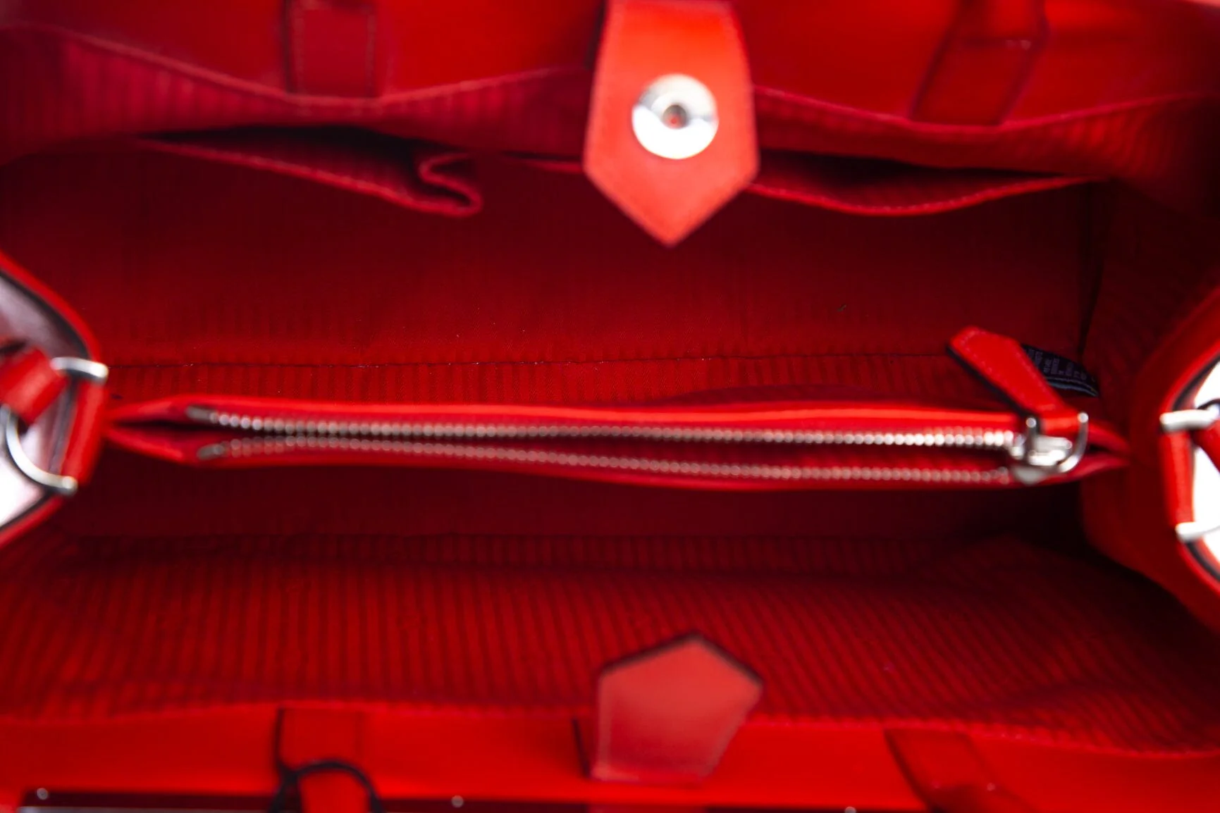 Fendi Coral Leather 2Jours Handbag - Image 6