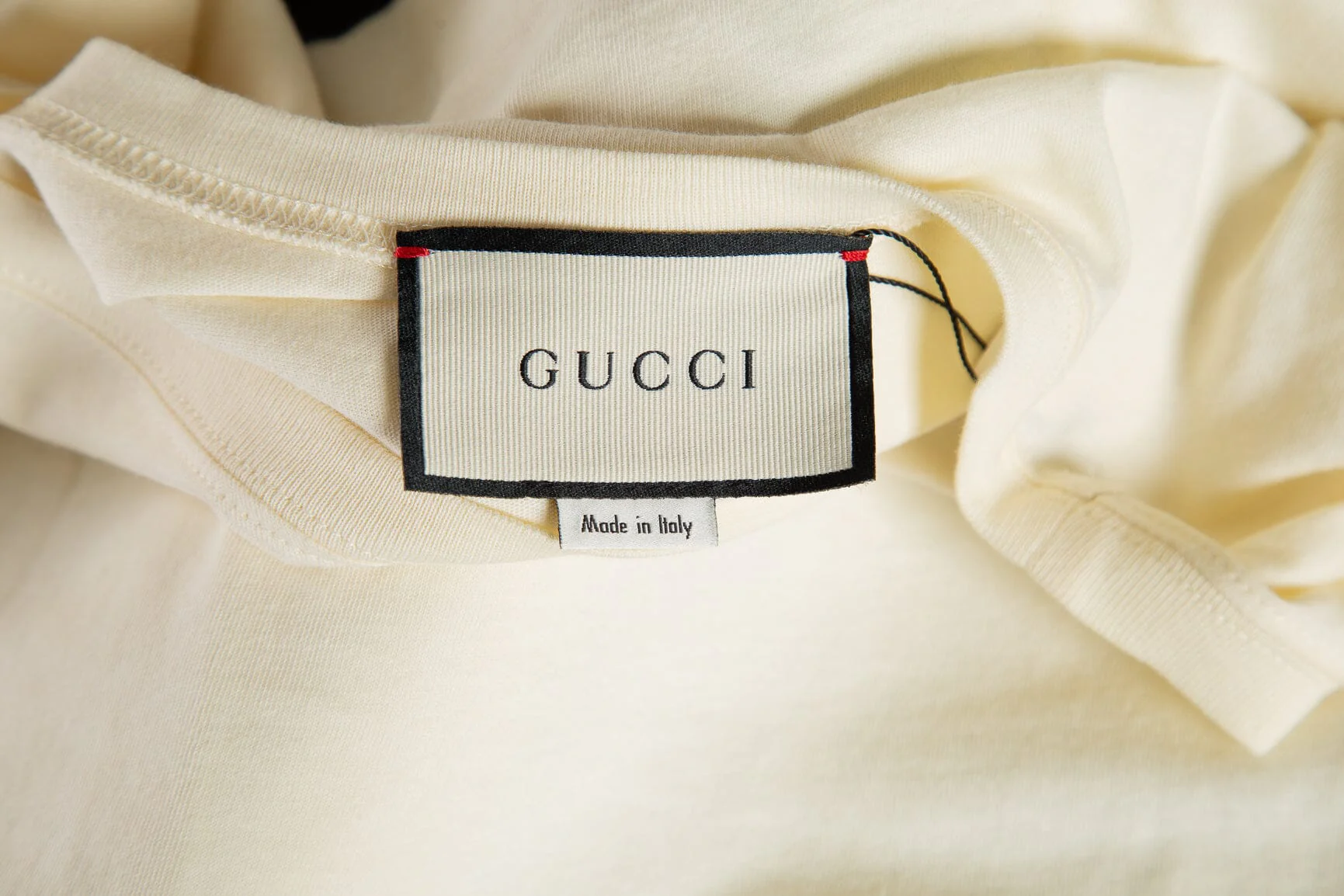 Gucci Off White "Rainbow Sequin" Graphic T-Shirt SZ S - Image 5