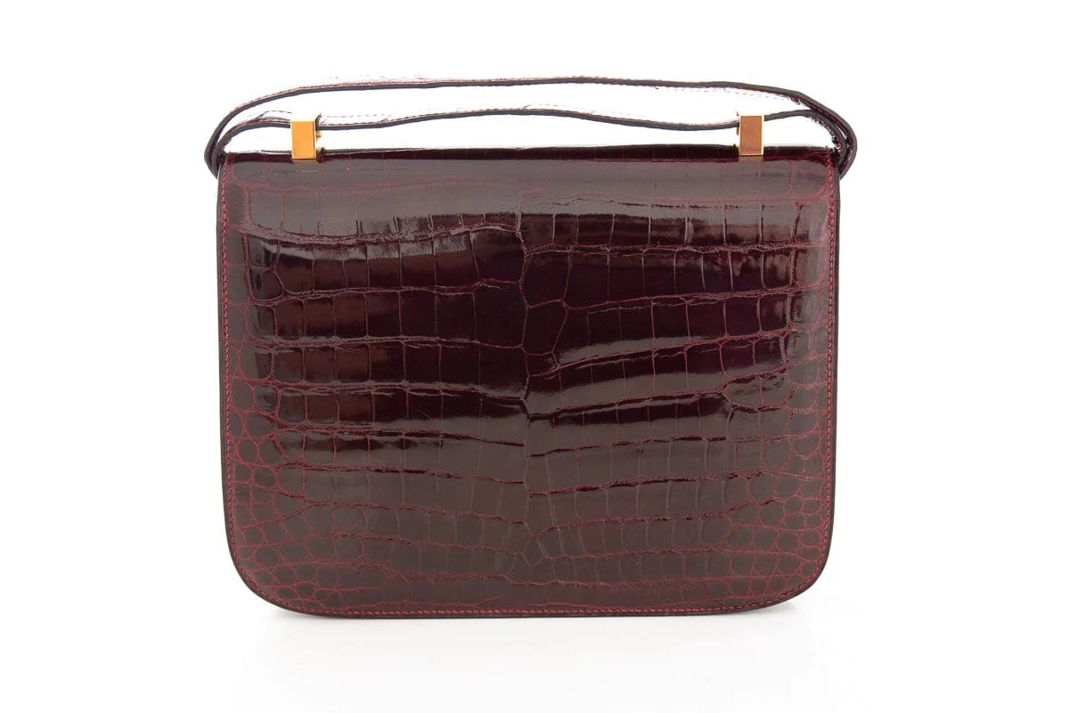 Hermès Shiny Niloticus Croc Constance 24 Bordeaux Handbag - Image 4