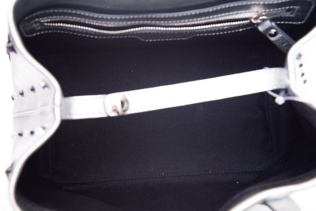 Jimmy Choo Silver Leather Handbag - Image 5