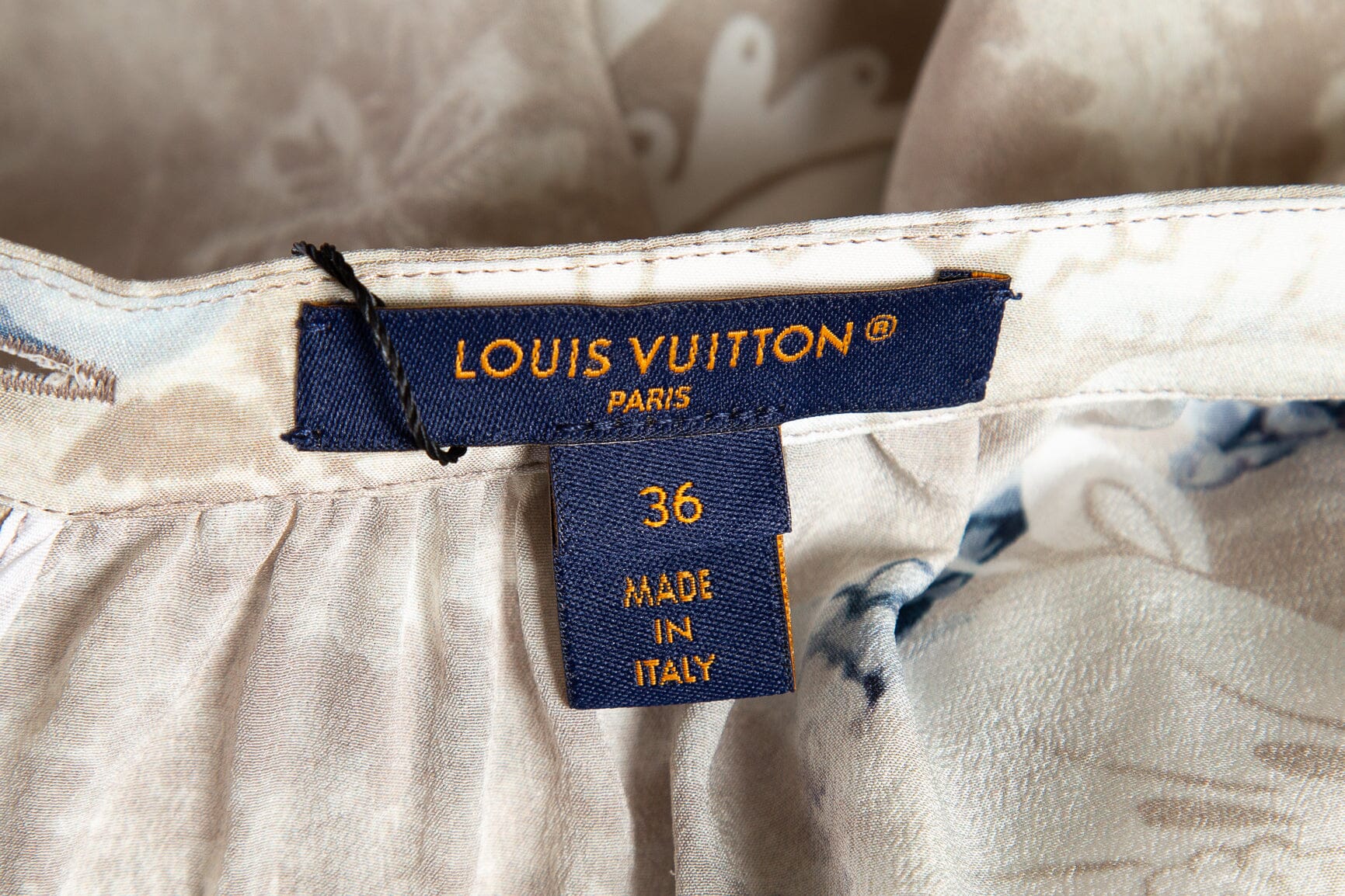 Louis Vuitton Grey and Blue Floral Silk Mini Skirt SZ 36 - Image 4