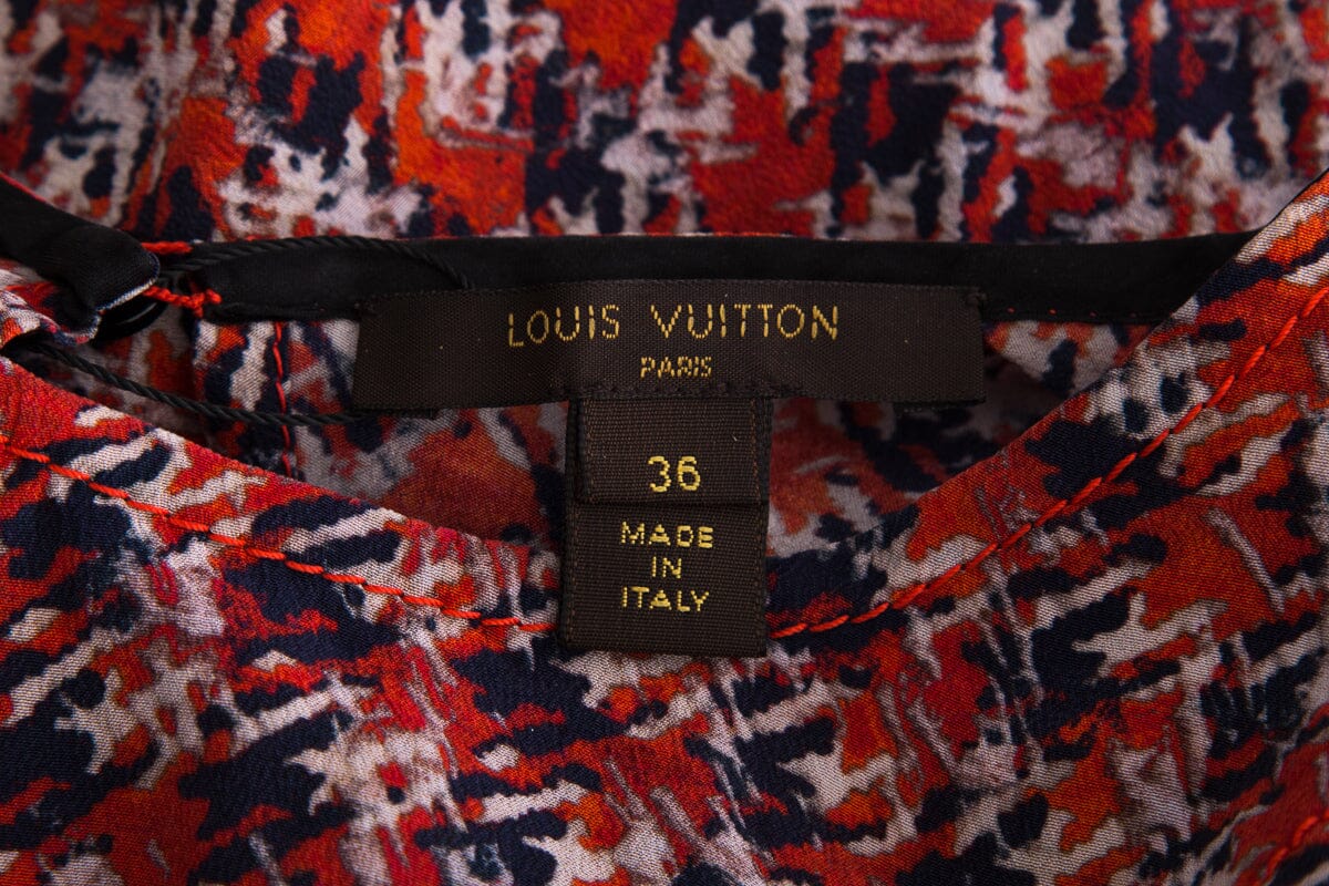 Louis Vuitton Red Printed Short Sleeve Blouse SZ 36 - Image 4