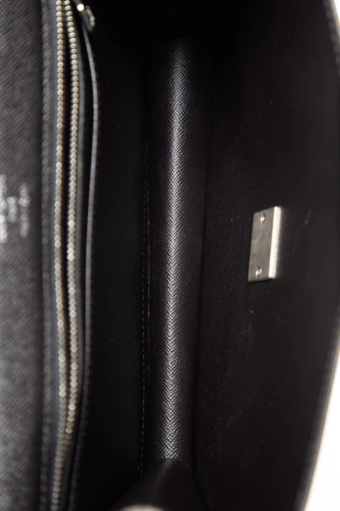 Louis Vuitton Slate Gray Taiga Leather Briefcase - Image 6