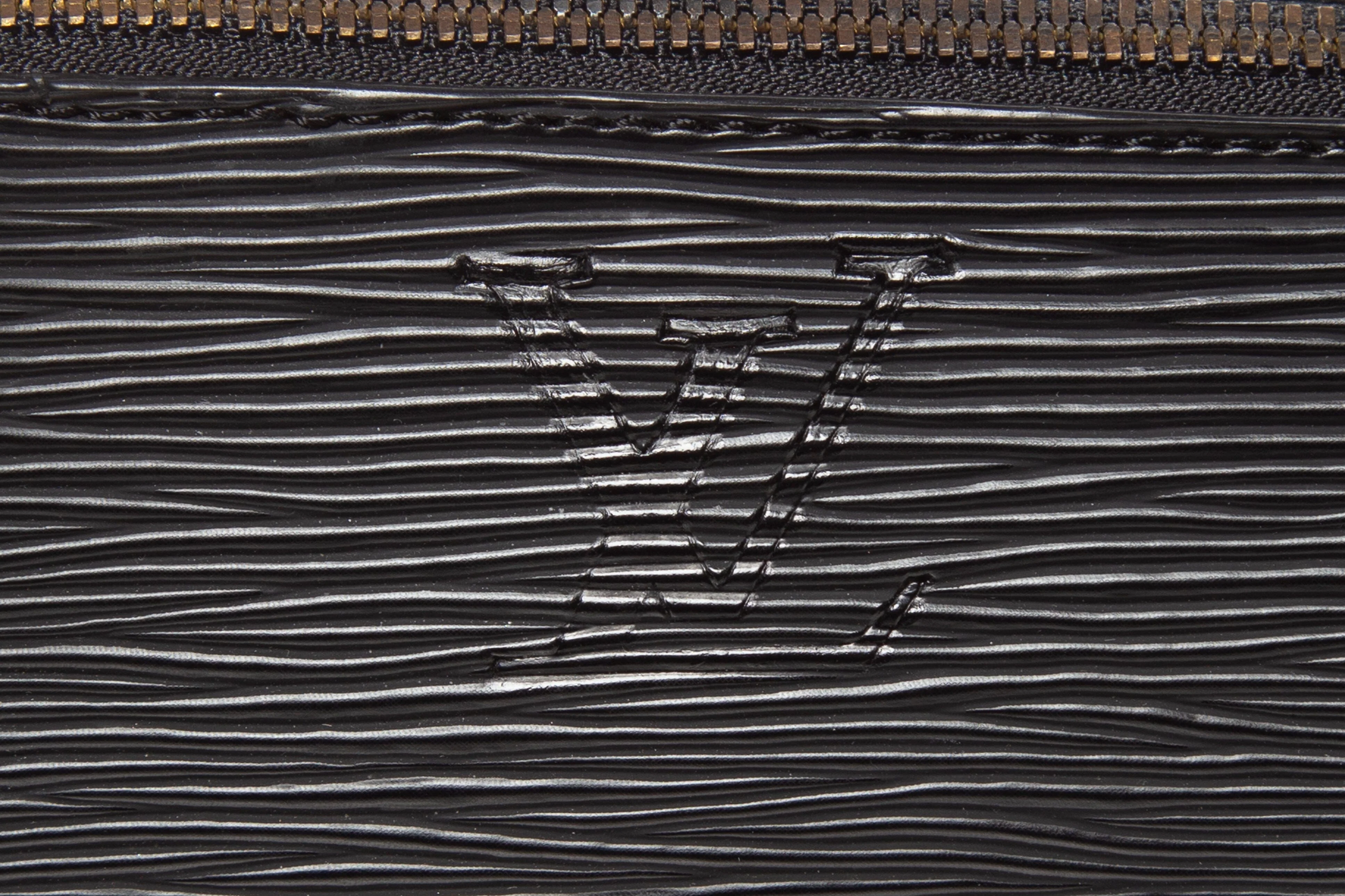Louis Vuitton Vintage Black Epi Leather Papillion Pochette - Image 5