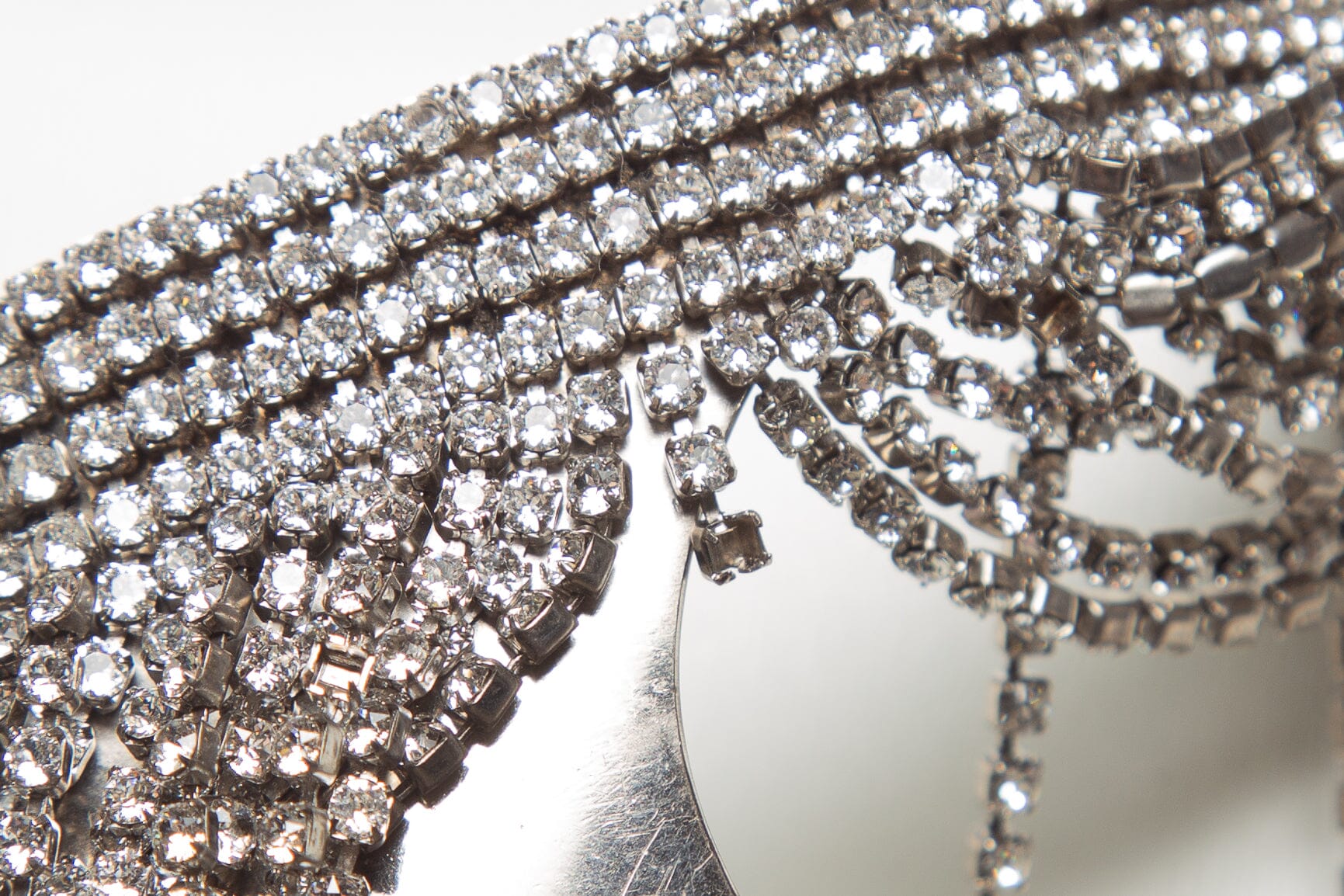 Perrin White & Silver Clutch - Image 3