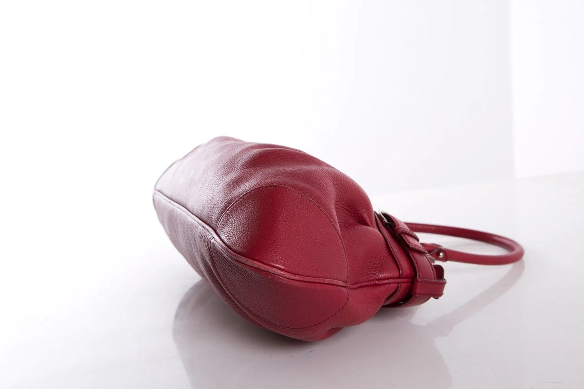 Salvatore Ferragamo Red Grained Leather Handle Bag - Image 8