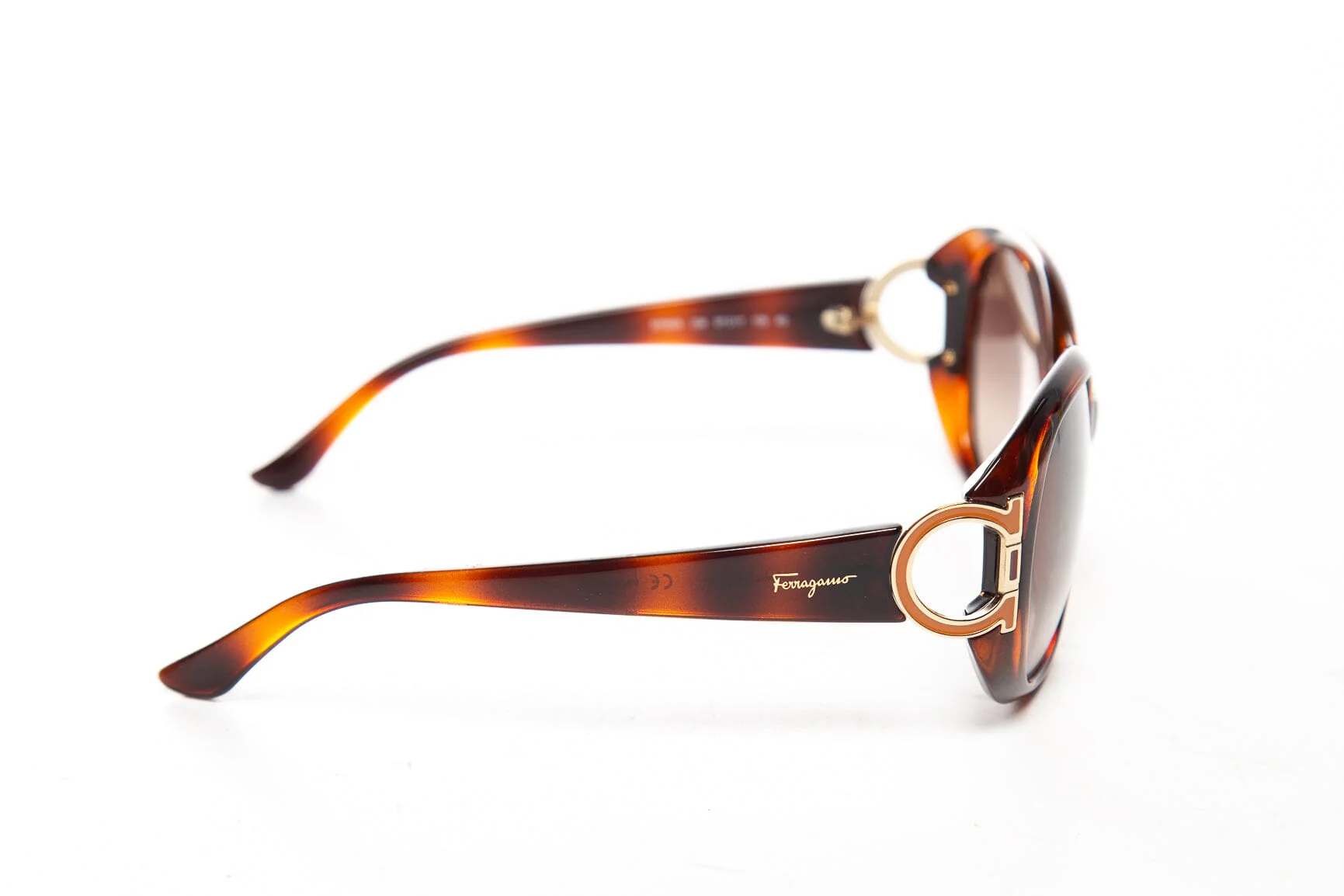 Salvatore Ferragamo Tortoise Frame SF6668S Sunglasses - Image 3