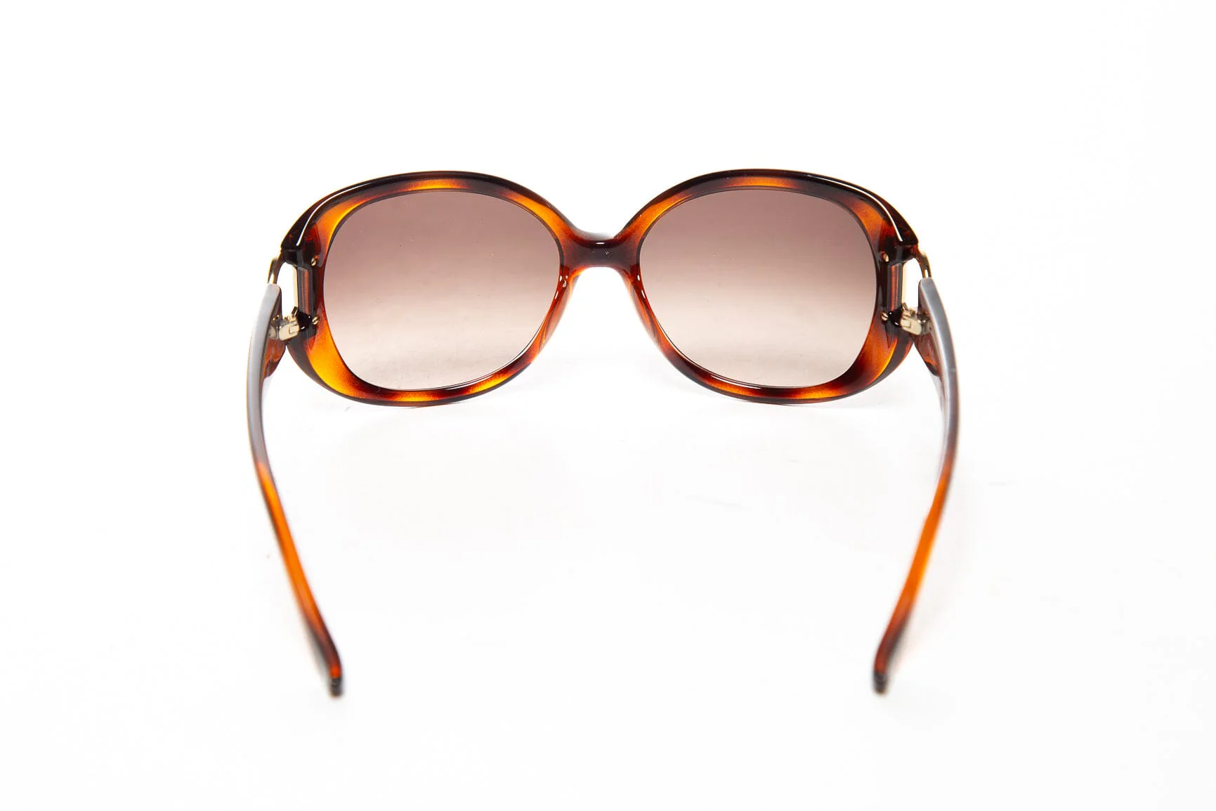 Salvatore Ferragamo Tortoise Frame SF6668S Sunglasses - Image 4