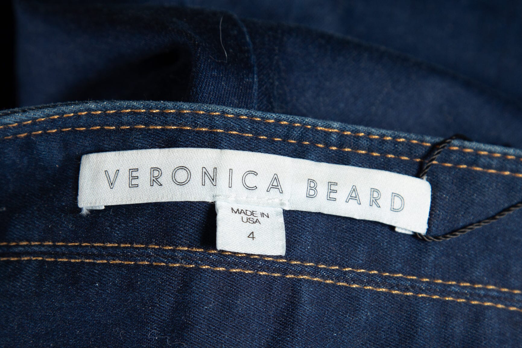 Veronica Beard Dark Wash Denim Flare Jeans SZ 4 - Image 4