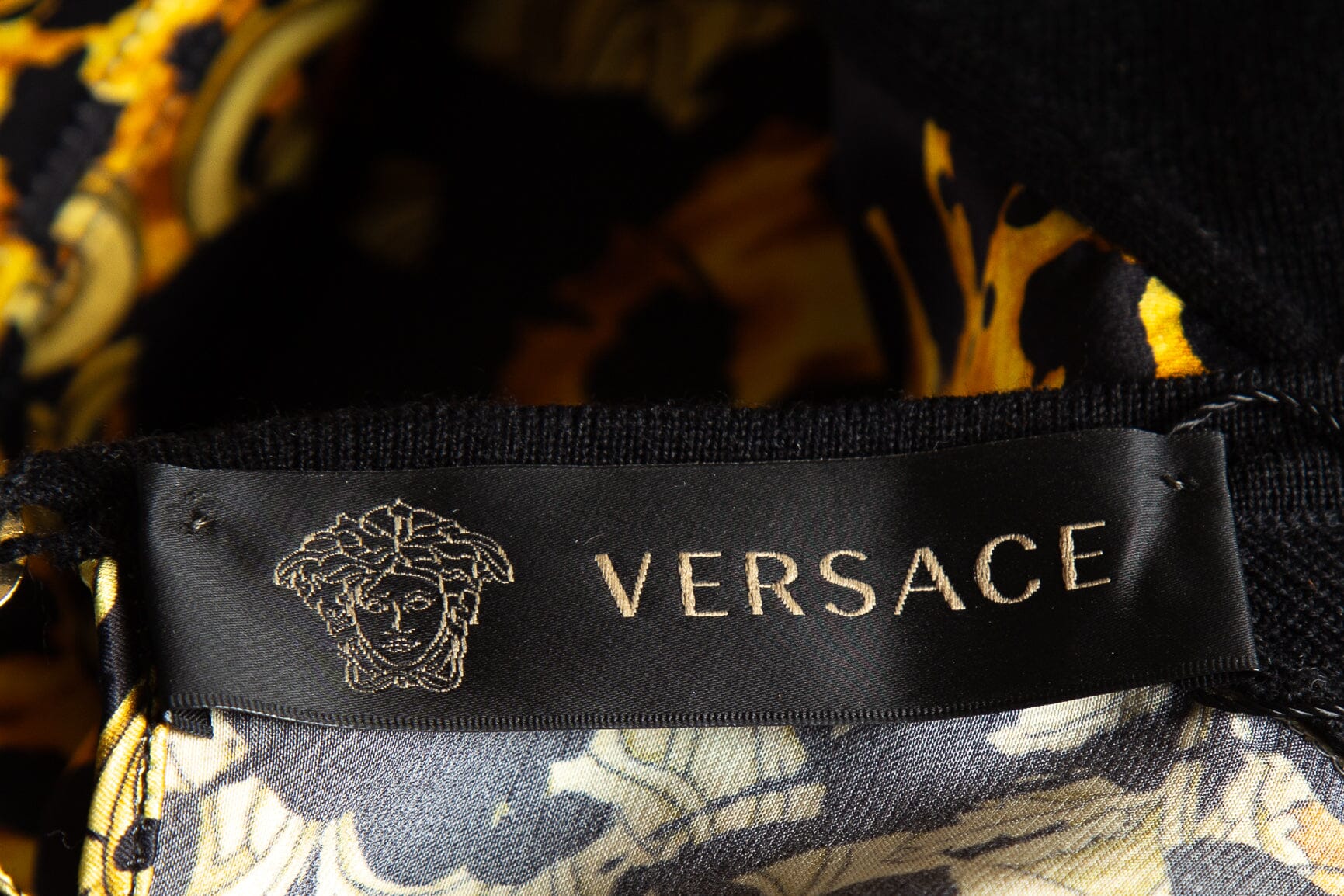 Versace Black Wool and Silk Sweater SZ 38 - Image 4
